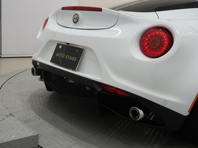 صورة 41 لـ 2015 ALFA Romeo 4C