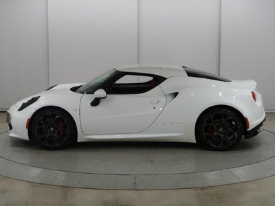 صورة 9 لـ 2015 ALFA Romeo 4C
