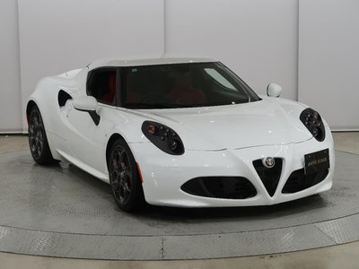 صورة 10 لـ 2015 ALFA Romeo 4C