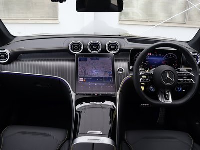 2025 Mercedes-BENZ GLC AMG 照片 4