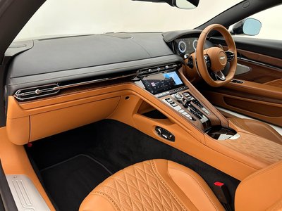 صورة مصغرة 24 لـ 2024 Aston Martin DB12