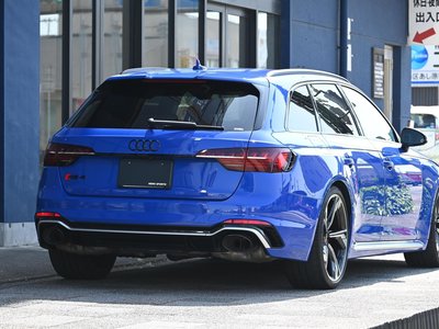 2021 AUDI RS4 AVANT photo 3