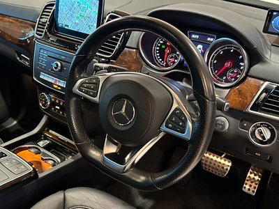 2017 Mercedes-BENZ GLS — фото 6
