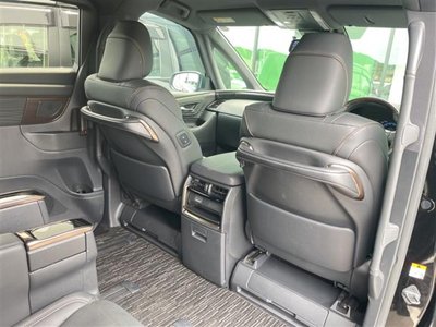 2024 Toyota ALPHARD — фото 29