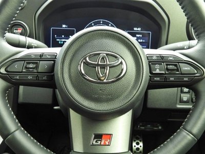 صورة 12 لـ 2025 Toyota GR YARIS
