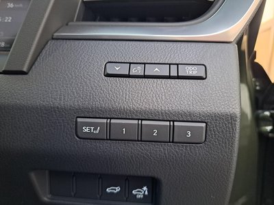 صورة 13 لـ 2025 Lexus GX