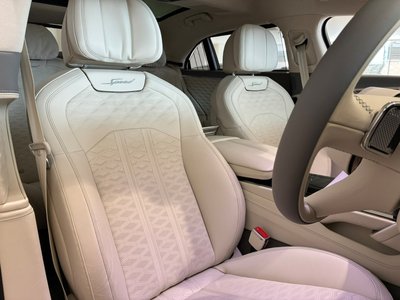 2025 Bentley FLYING SPUR — фото 10