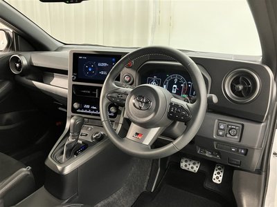 صورة 5 لـ 2024 Toyota GR YARIS