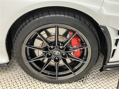 صورة 38 لـ 2024 Toyota GR YARIS