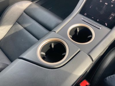 صورة 41 لـ 2020 Porsche TAYCAN