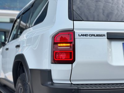 2024 Toyota LAND CRUISER 250 photo 40