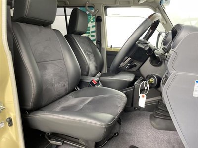 2024 Toyota LAND CRUISER 70 — миниатюра 20