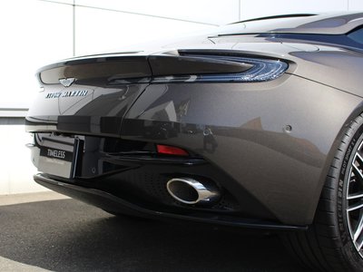 2024 Aston Martin DB12 缩略图 12