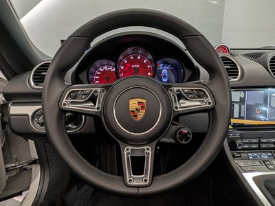 صورة مصغرة 18 لـ 2023 Porsche 718