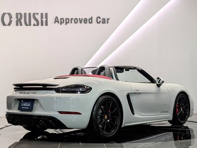 صورة مصغرة 4 لـ 2023 Porsche 718