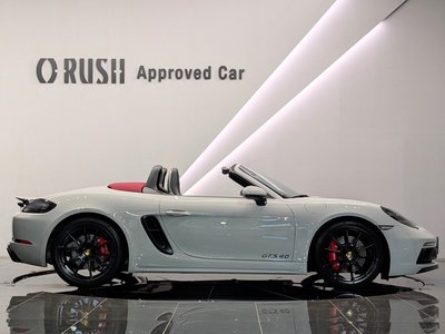 صورة مصغرة 3 لـ 2023 Porsche 718