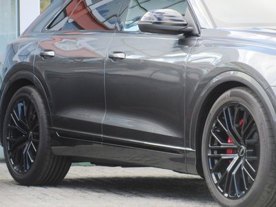 صورة 9 لـ 2024 AUDI SQ8