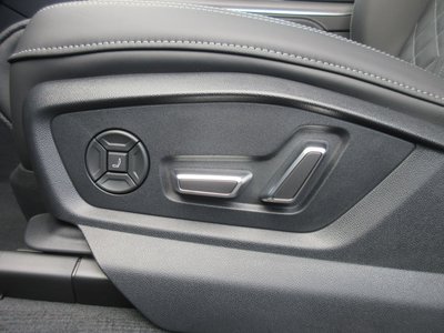صورة مصغرة 35 لـ 2024 AUDI SQ8