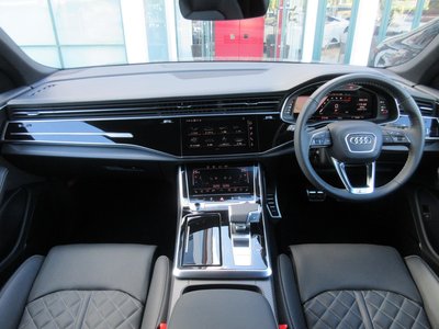 صورة 2 لـ 2024 AUDI SQ8