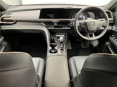 صورة 6 لـ 2024 Toyota CROWN SPORT