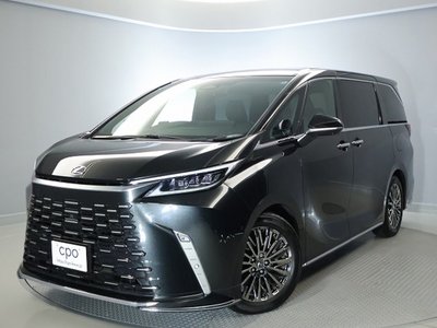 2025 Lexus LM photo 1