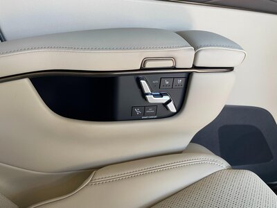 2025 Toyota ALPHARD — фото 66