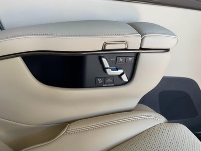 2025 Toyota ALPHARD — фото 79