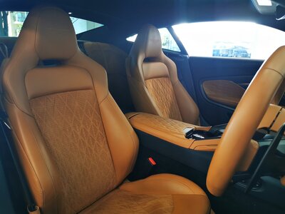 2023 Aston Martin DB12 照片 27
