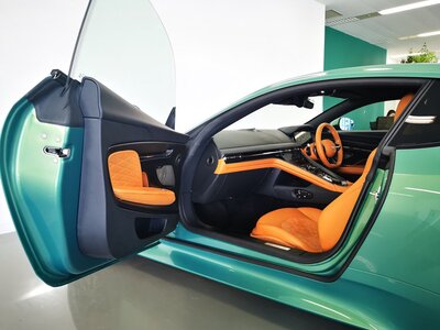 2023 Aston Martin DB12 照片 29