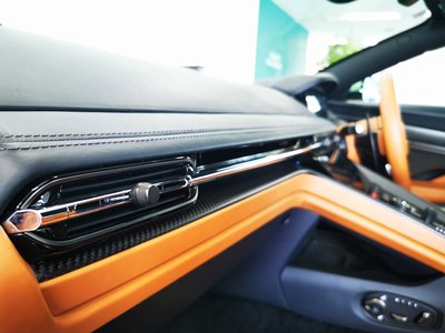 2023 Aston Martin DB12 照片 23