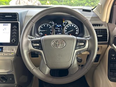 2022 Toyota LAND CRUISER PRADO 照片 12