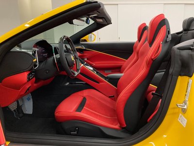 صورة 4 لـ 2026 Ferrari ROMA SPIDER