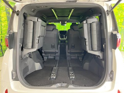 2025 Toyota ALPHARD — фото 11