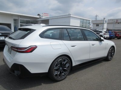 2025 BMW 5 SERIES TOURING 照片 7