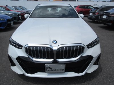 2025 BMW 5 SERIES TOURING 照片 4