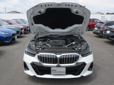 2025 BMW 5 SERIES TOURING 照片 3