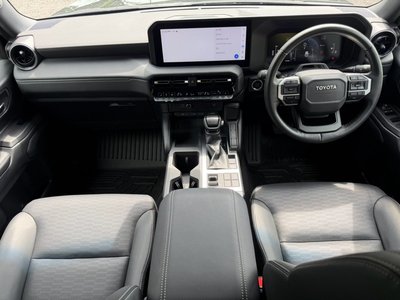 2024 Toyota LAND CRUISER 250 photo 4