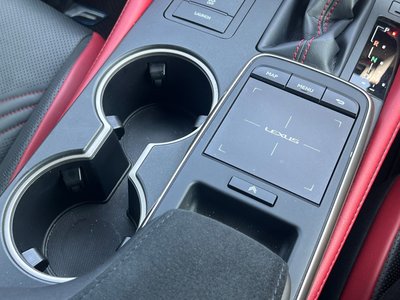 2019 Lexus RC F thumbnail 32