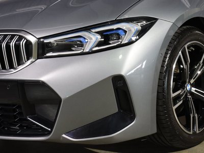 2026 BMW 3 SERIES photo 4
