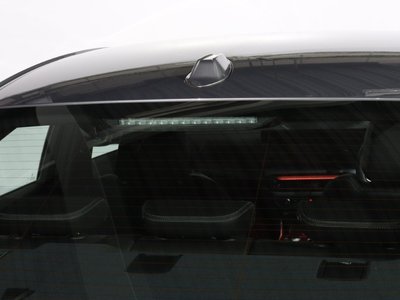 2026 BMW 3 SERIES photo 9