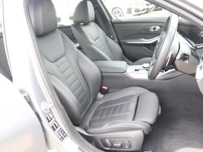 2026 BMW 3 SERIES thumbnail 19