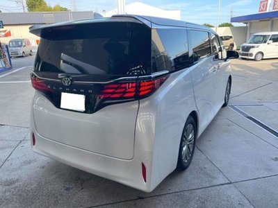 2025 Toyota ALPHARD — фото 5