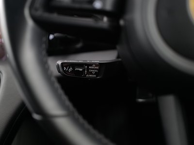 2021 Porsche TAYCAN 照片 21