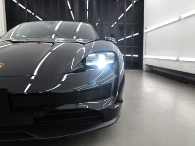 2021 Porsche TAYCAN 照片 45