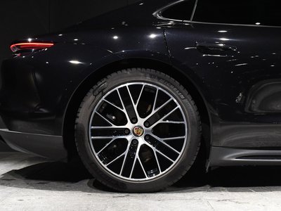 2021 Porsche TAYCAN 照片 55