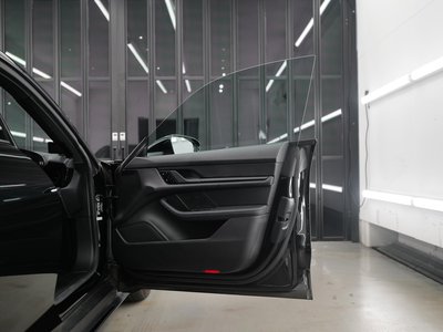 2021 Porsche TAYCAN 照片 37