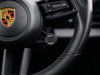 2021 Porsche TAYCAN 照片 20
