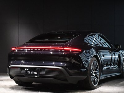 2021 Porsche TAYCAN 照片 46