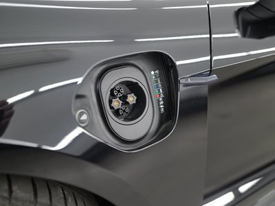 2021 Porsche TAYCAN 照片 61