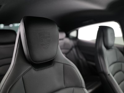 2021 Porsche TAYCAN 照片 9